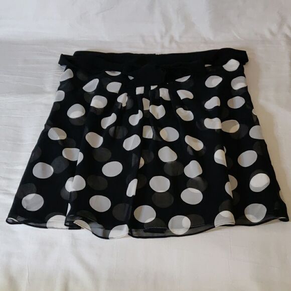 Ann Taylor Black Mini‎ Skirt with White Dots New with Tags Size 12P - Picture 1 of 5